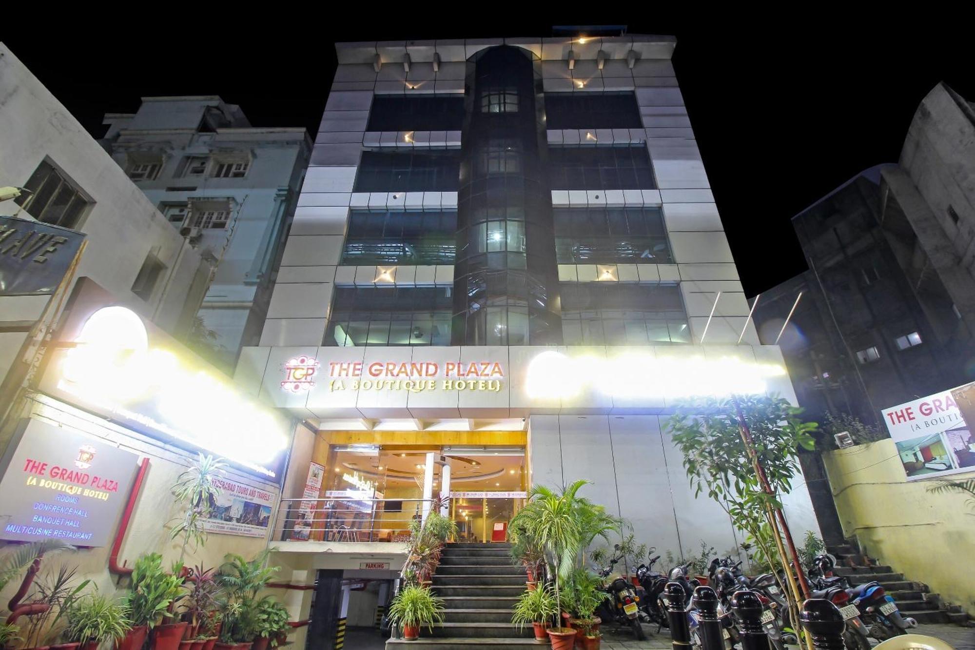 Townhouse The Grand Plaza Hotel Hyderabad Exterior photo